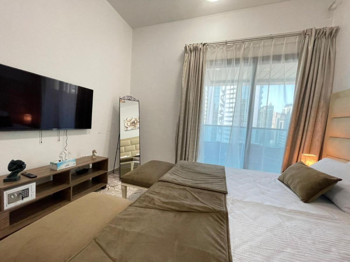 Private Gorgeous Room With Marina View With Shared Kitchen In Shared Apartment 迪拜 外观 照片